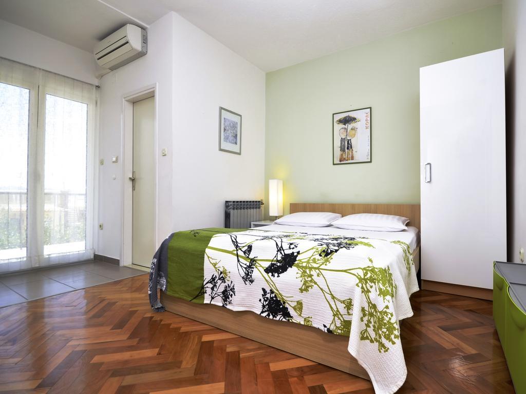 Apartments Denise Podgora Luaran gambar