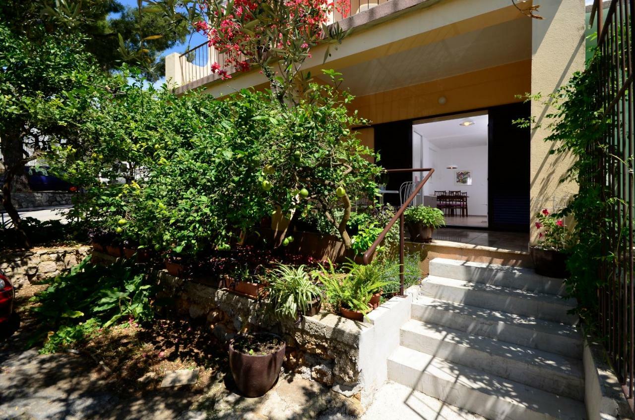 Apartments Denise Podgora Luaran gambar
